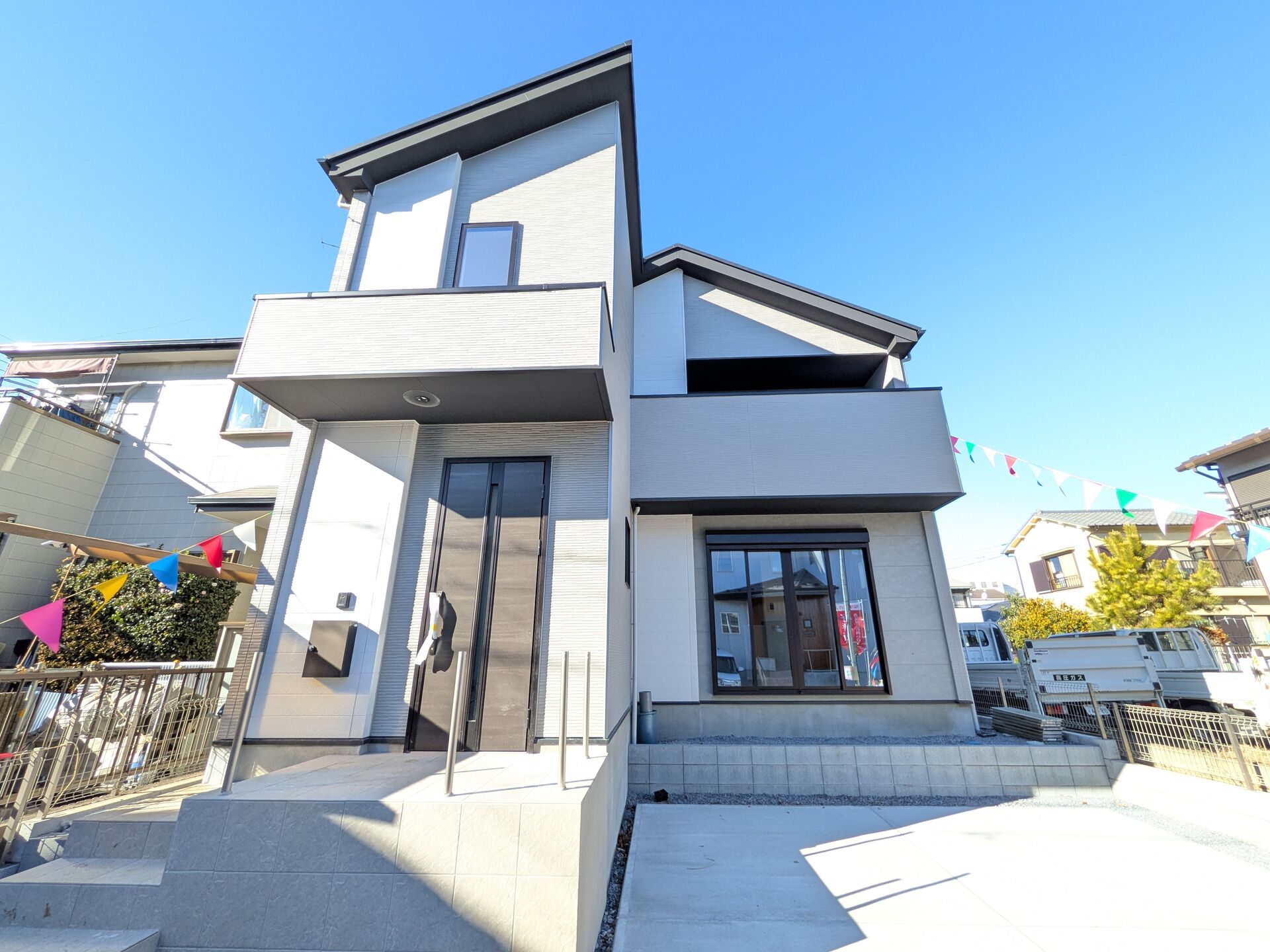 牛久市南の新築戸建ての物件です♪
